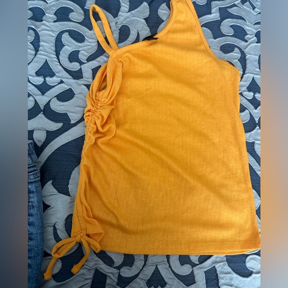 Cat and jack skirt with art class shirt - Picture 4 of 5